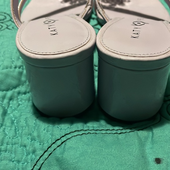 Sandals - Picture 5 of 5